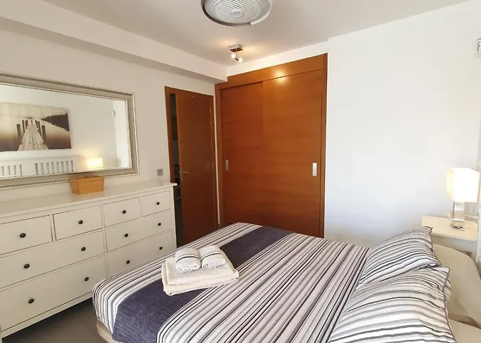 Bonito Piso Con Piscina, Playa Apartamento
